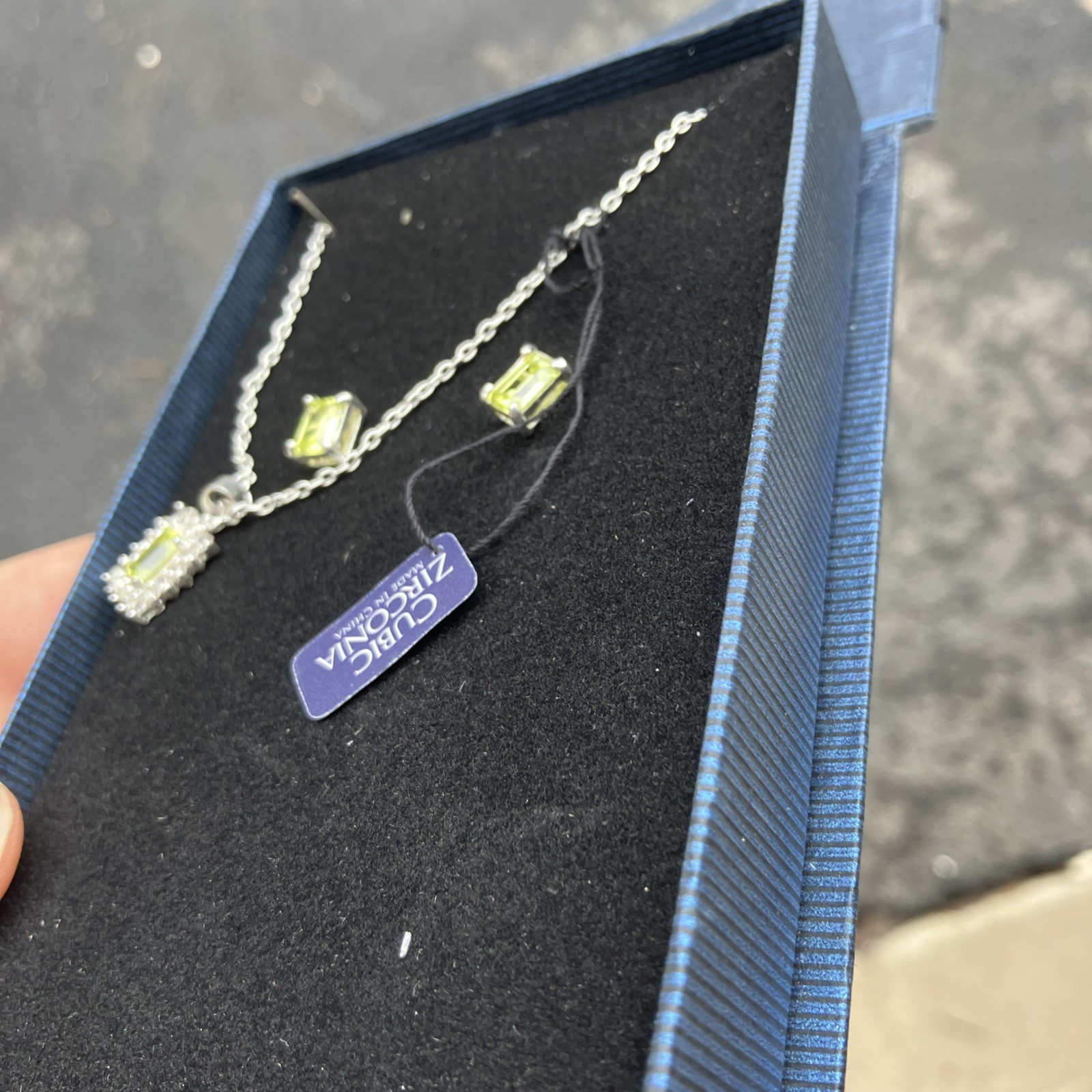 Sterling Silver Square Shape Lime Green CZ Pendant Necklace/Earrings Jewelry D1