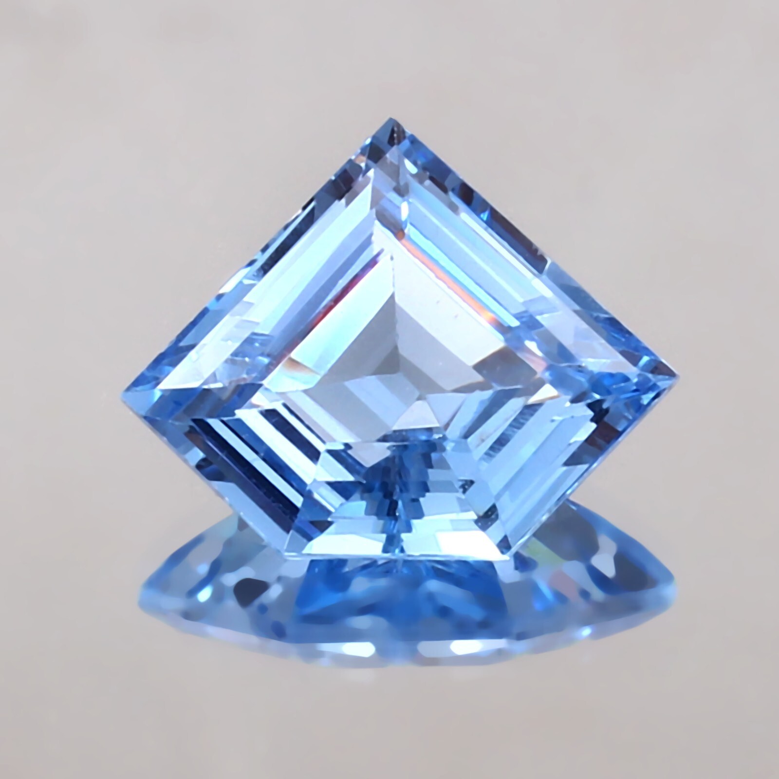 AAA 9.15 CT Natural Flawless Brazilian Aquamarine Loose Pentagon Gemstone Cut