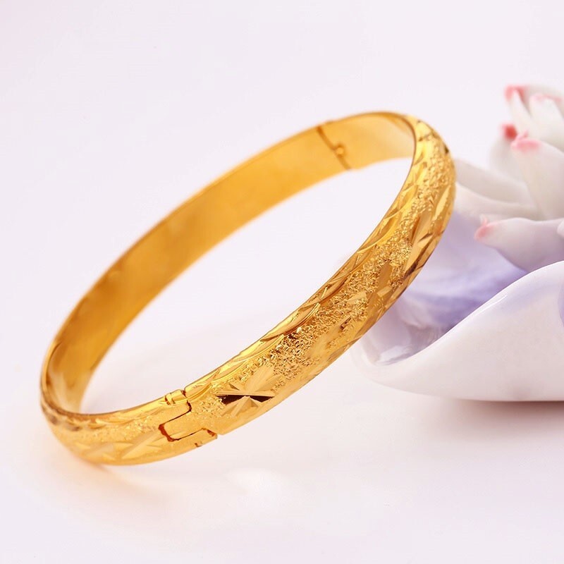 24k Gold Filled Over Silver 7.5″ Wide Italian Womens Opening Bracelet Bangle
