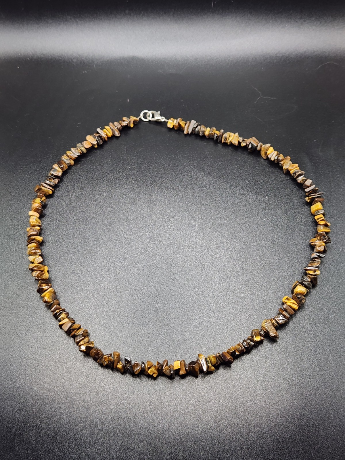 #0111 – Tiger’s Eye Chip Stone Beaded Necklace Natural Gemstone Brown Gold 24.7g