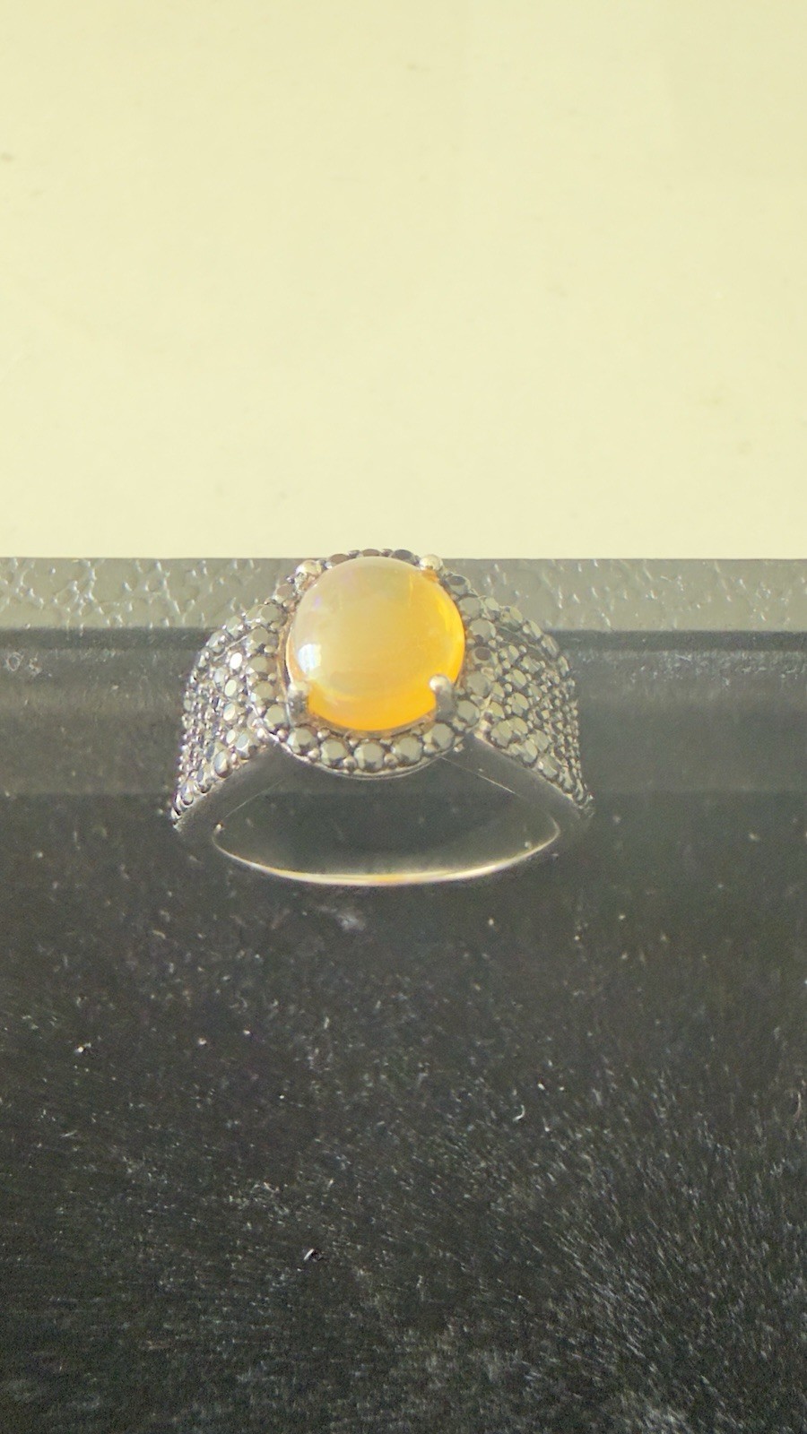 925 Ring With Oval Yellow Cabochon Stone And Black Diamond Or Onyx Stones Size 8