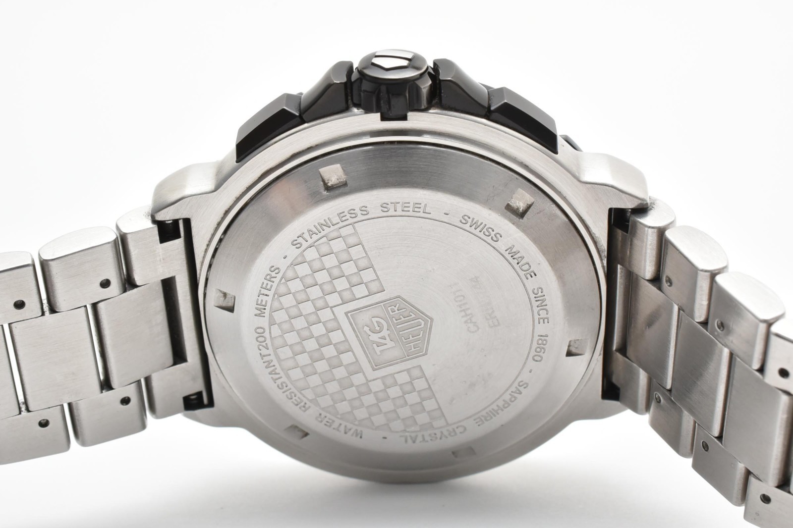 【Read】TAG HEUER Formula 1 Chronograph CAH1011 White Dial Quartz Men’s Watch