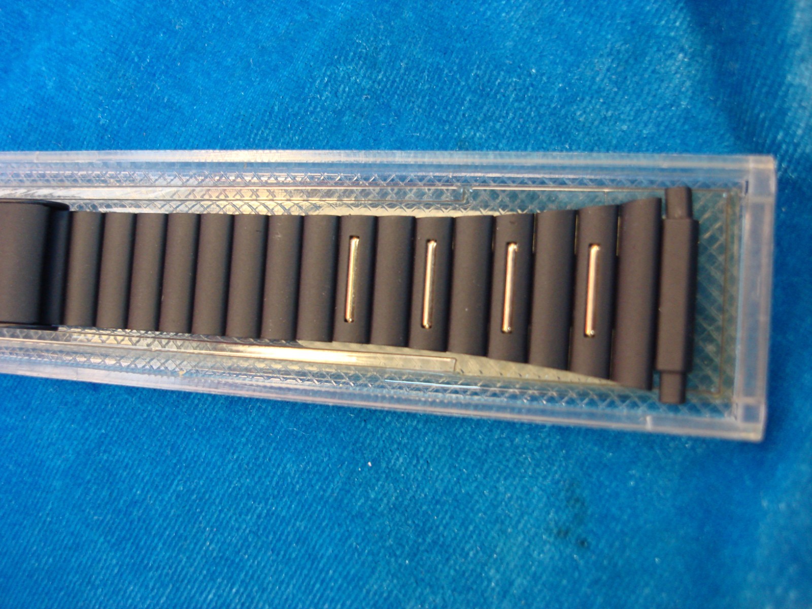 VINT. FLEX-ON BY KREISLER – BLACKENED STAINLESS WATCH BAND – NOS – 16- 22 MM