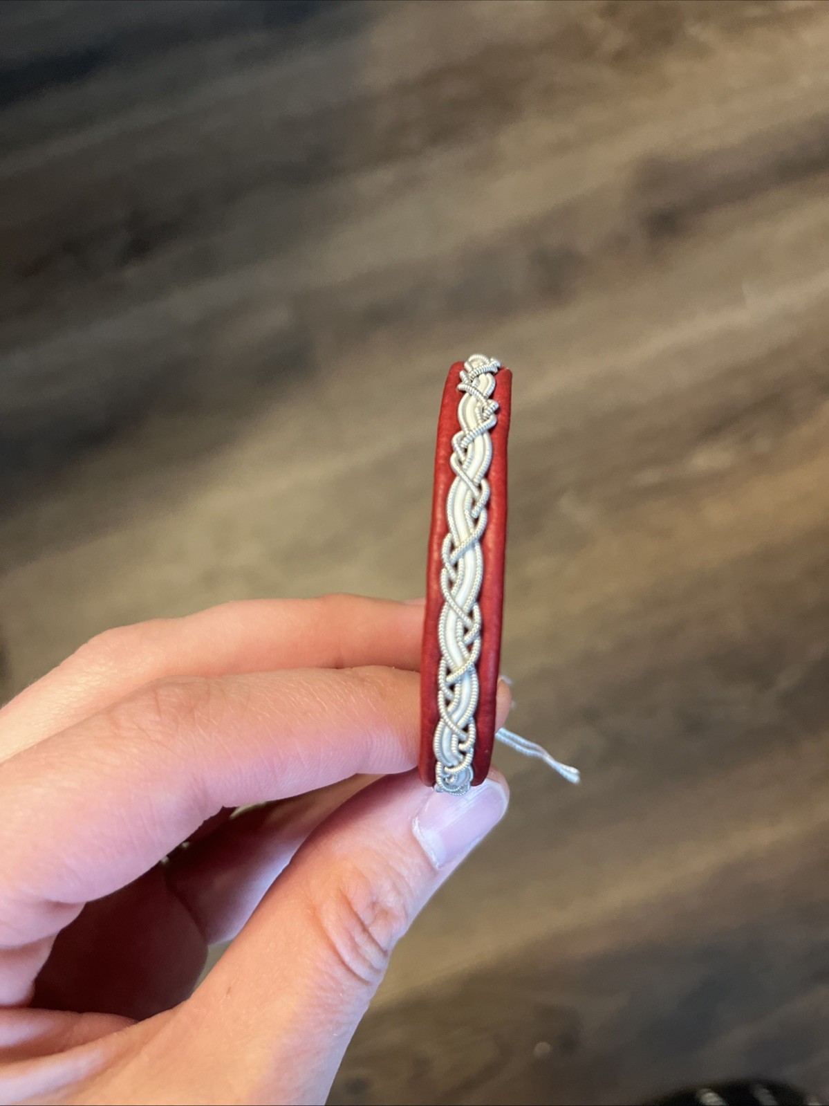 Red Sami Bracelet Handmade. Reindeer Leather Tennarmband 7 1/4 Inch