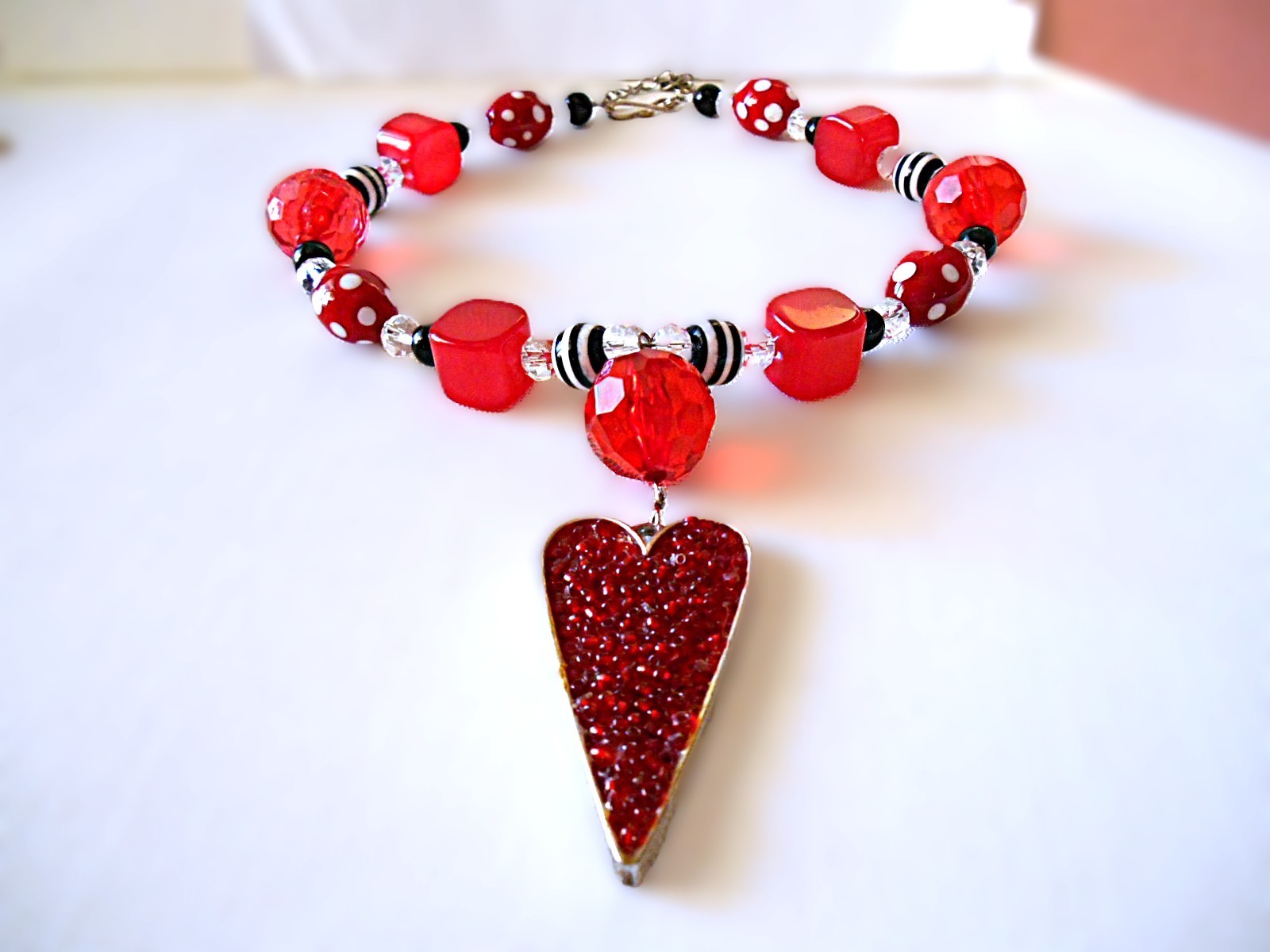 Red / White / Black Multi-color Beaded Heart Pendant Necklace