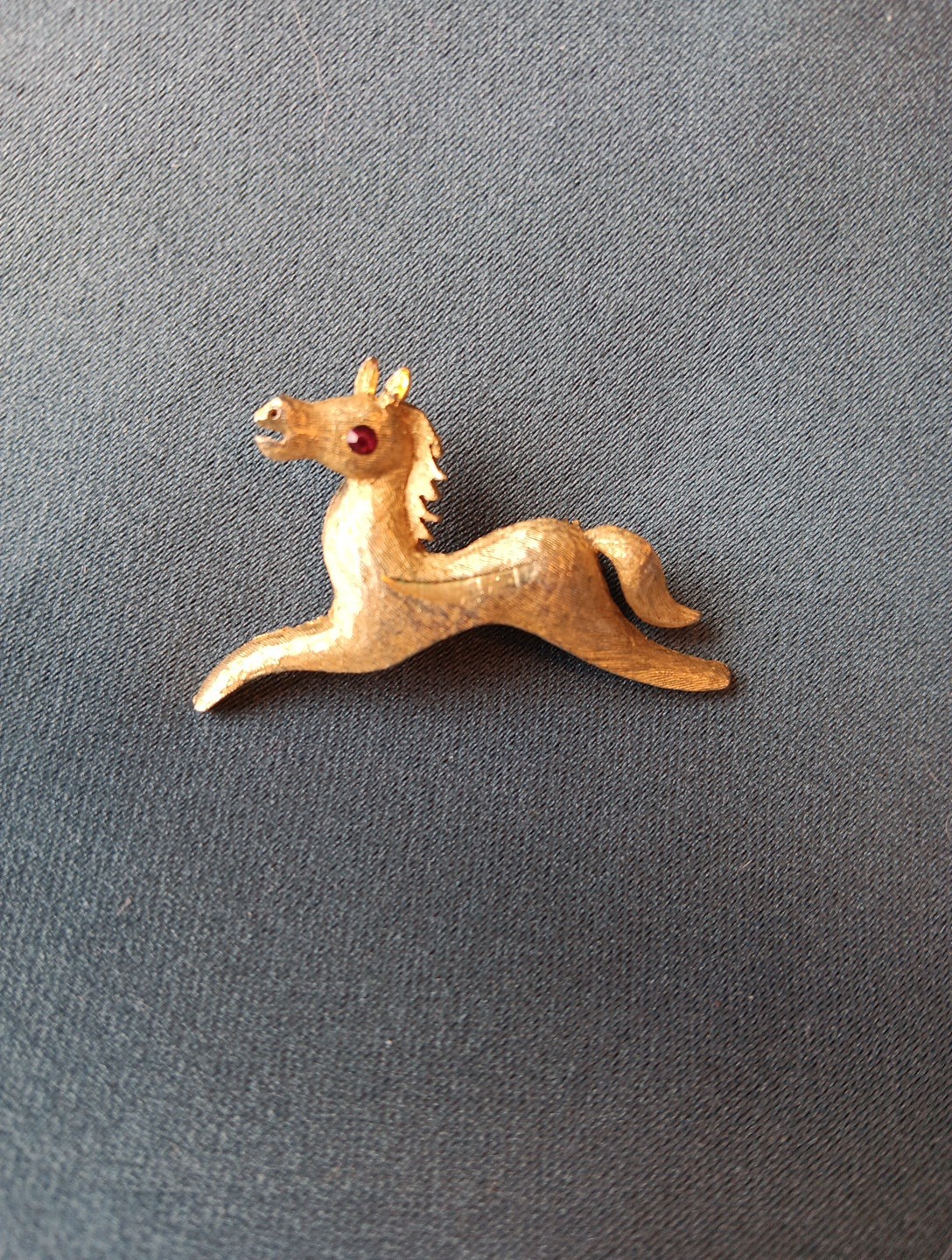 Mamselle Rose Gold Horse Brooch Pink Rhinestone Eye Approx 1 3/4” READ