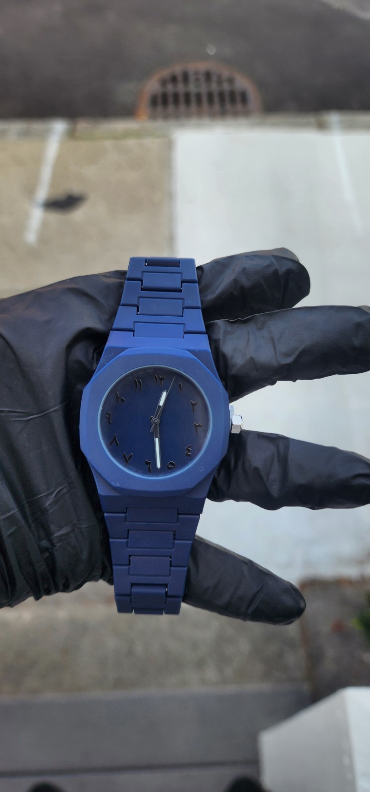 Blue Octagon Analog Wristwatch Blue Plastic Bracelet Arabic Numerals 12-Hour