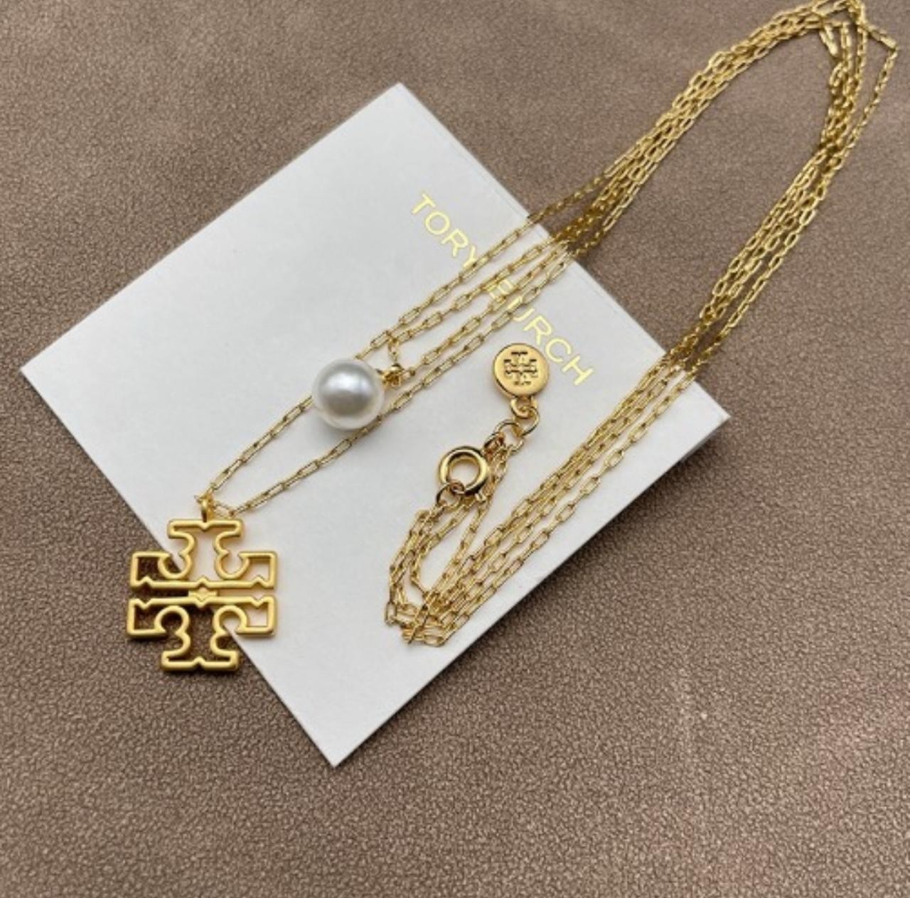 New Tory Kira Pearl Pendant White Pearl Gold Necklace Size:51cm
