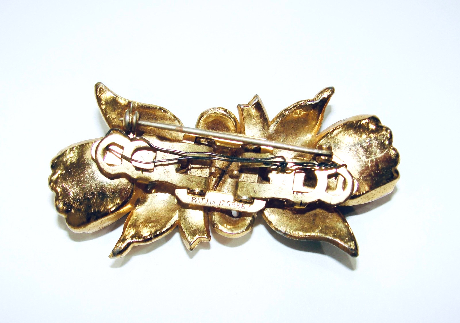 VINTAGE Enamel Camelia Brooch Clip CORO Duette Signed Pt 1852188 Adolph Katz