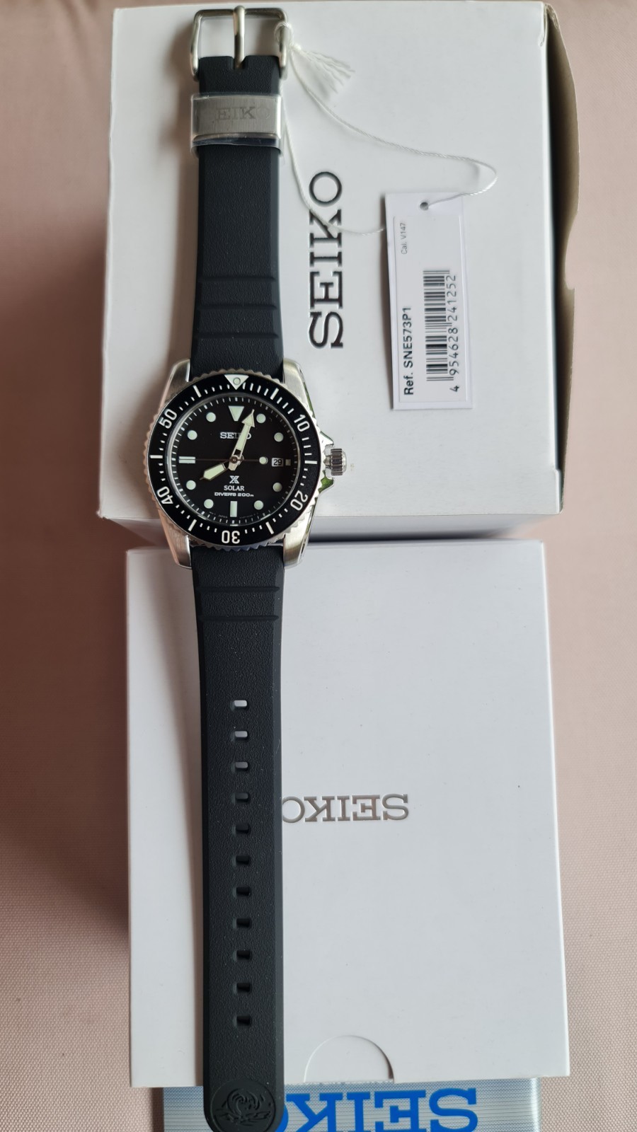 SEIKO ProspeX SNE573P1 Solar Divers 200m Watch Rubber V147 Black Rubber Date NOS