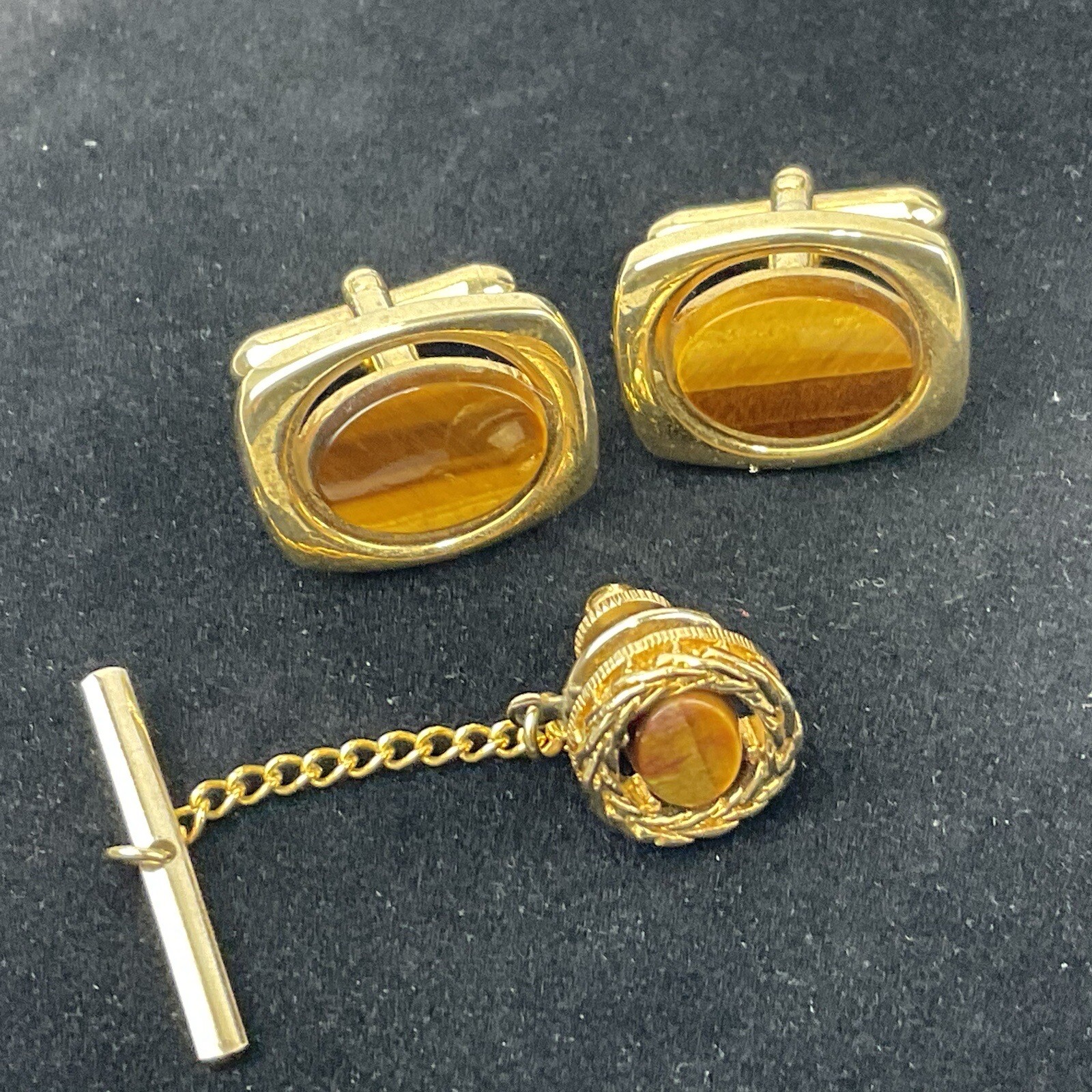 Vintage Genuine Tiger’s Eye Cuff Links Tie Tac Set Open Gold Tone Metalwork Oval