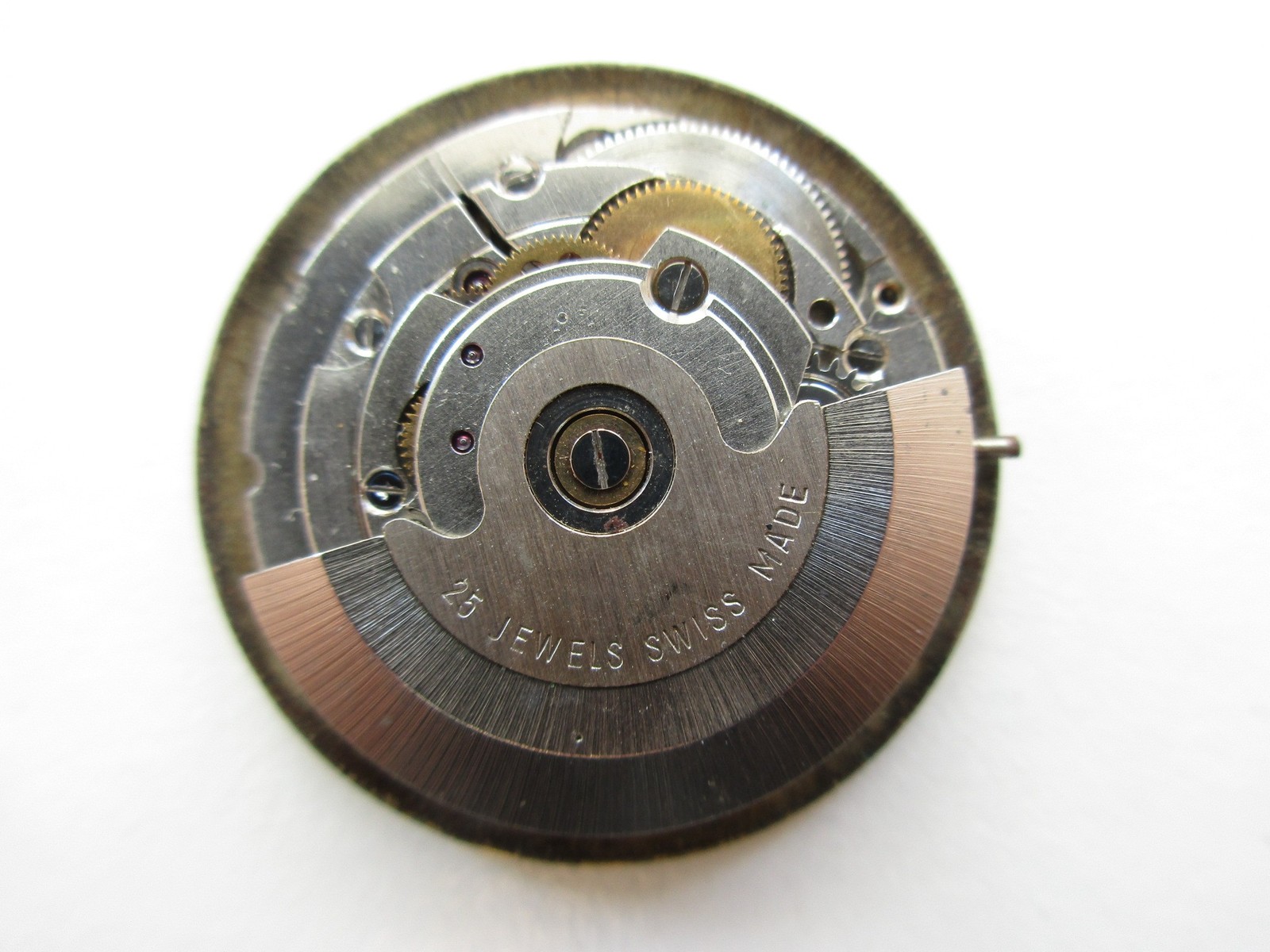 ETA cal. 2782 Swiss automatic vintage watch movement – white date at 6 – running