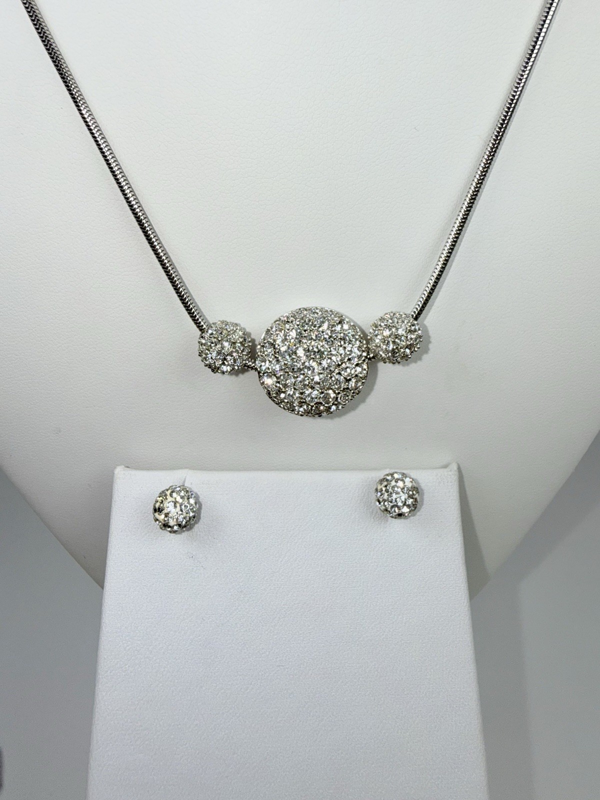 Vintage Swarovski Silvertone And Pavé Crystal 16” Necklace And Earrings Set