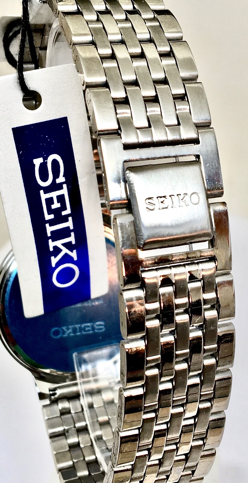 VINTAGE SEIKO QUARTZ SFWV31P1 MID SIZE STAINLESS STEEL SLVER DIAL .