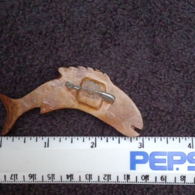 Carved Brown Fish Brooch Pin 3 in Long, Animals & Fishing Theme Vintage