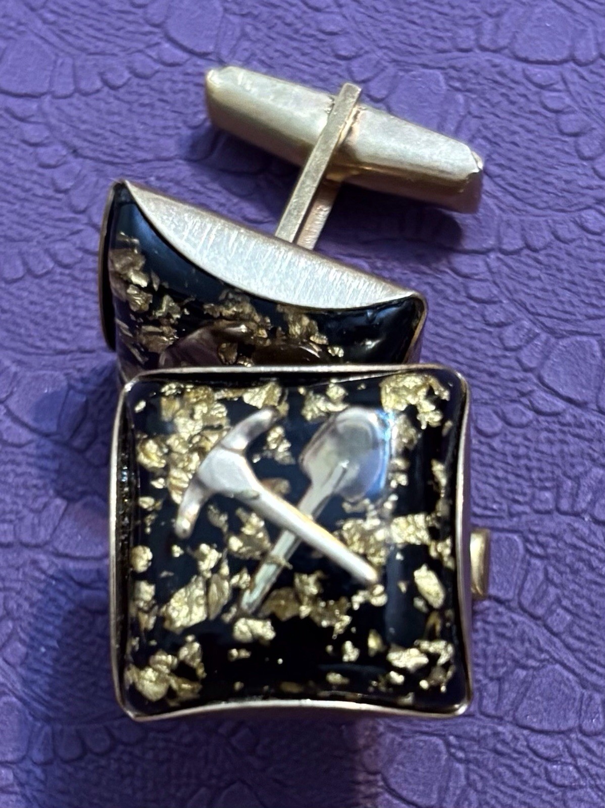 Vintage Square Metal Miner’s Pick-and-Shovel Cufflinks.