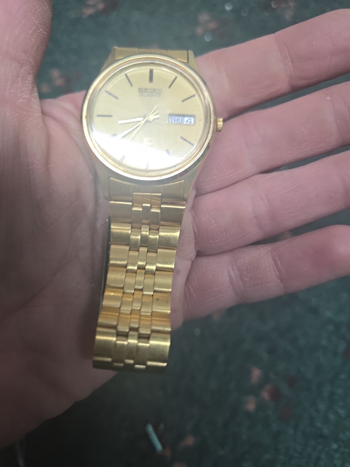 Seiko SQ Watch Men 35mm Champagne Dial Gold Tone Daydate 5y23-8049 New Battery B