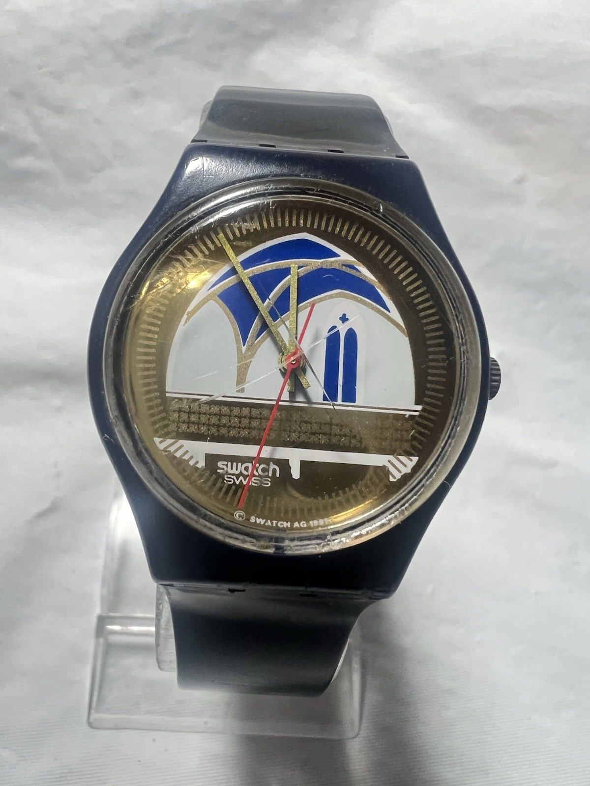 Swatch(Black Stage)GN120,Gold Tone And Blue & White Graphic Monuments,33mm Case