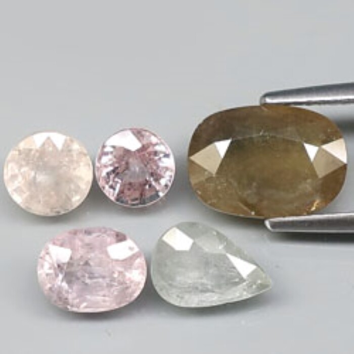 7.71TCW / 5Pcs Natural Sapphire Madagascar Mix Cut Heated Loose Gemstone