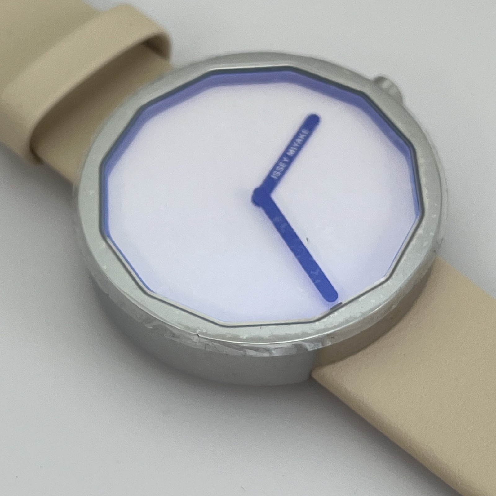 Seiko Issey Miyake Twelve NYOP701 VJ20 Qz Japan Watch Beige Unused w/Box #613B
