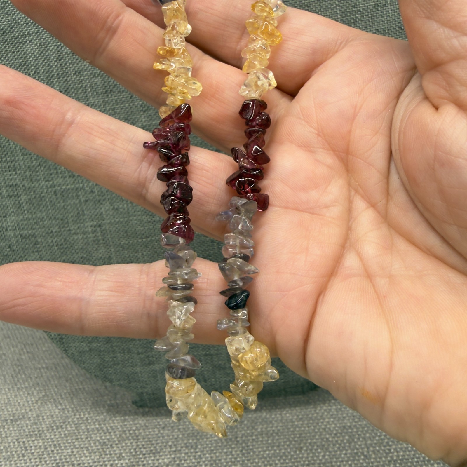 Vintage Necklace Fluorite Garnet Gemstone Pieces 34 Inches Gray Red Golden
