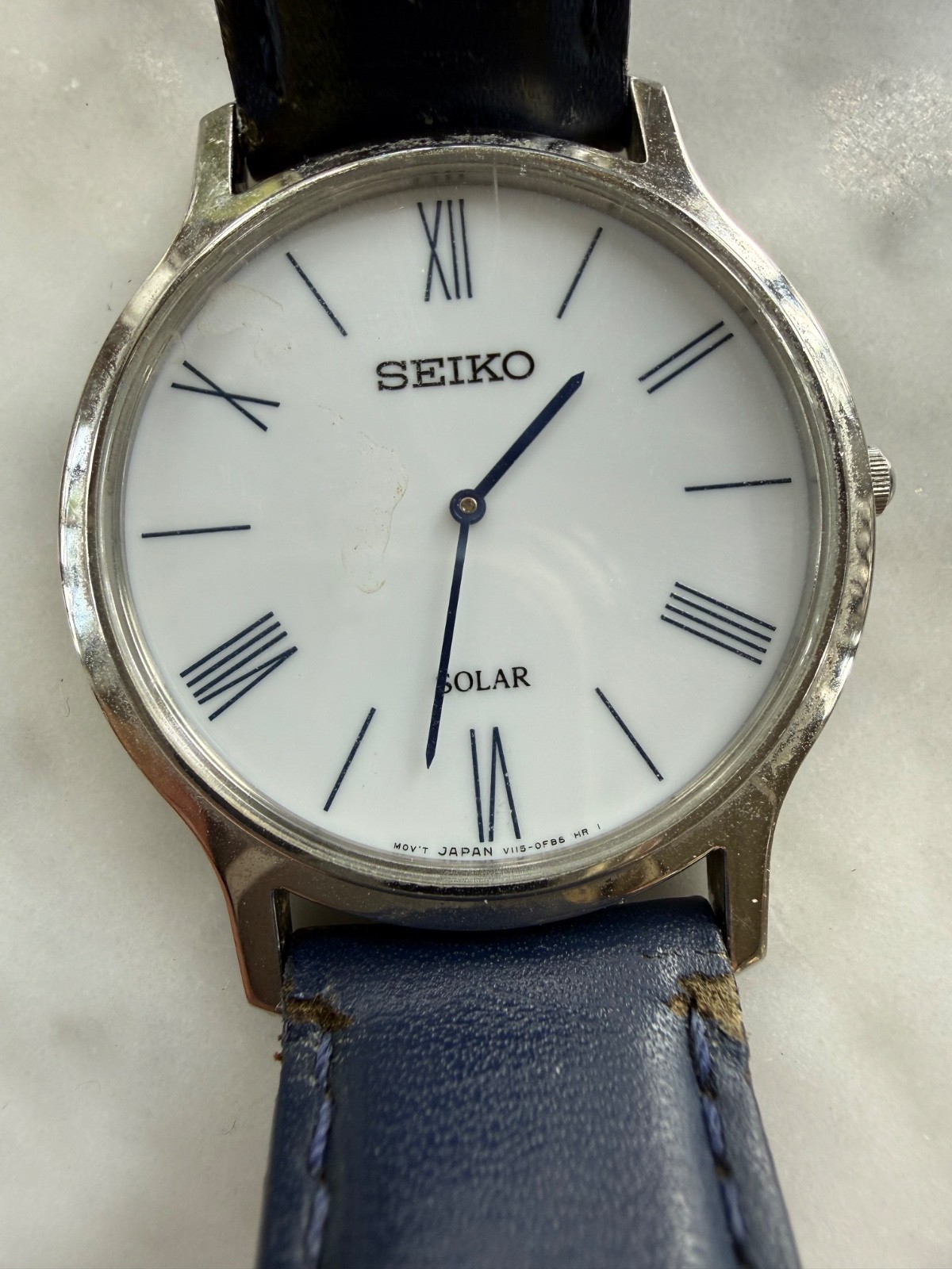 Seiko solar men’s dress watch V115