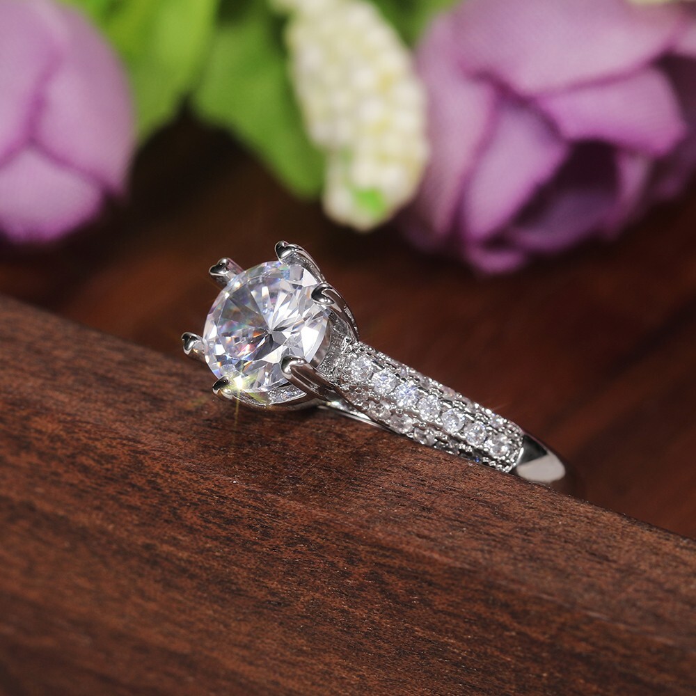 925 Silver Plated Designer Ring For Valentine Gift 1.6CT Simulated Diamond Rings