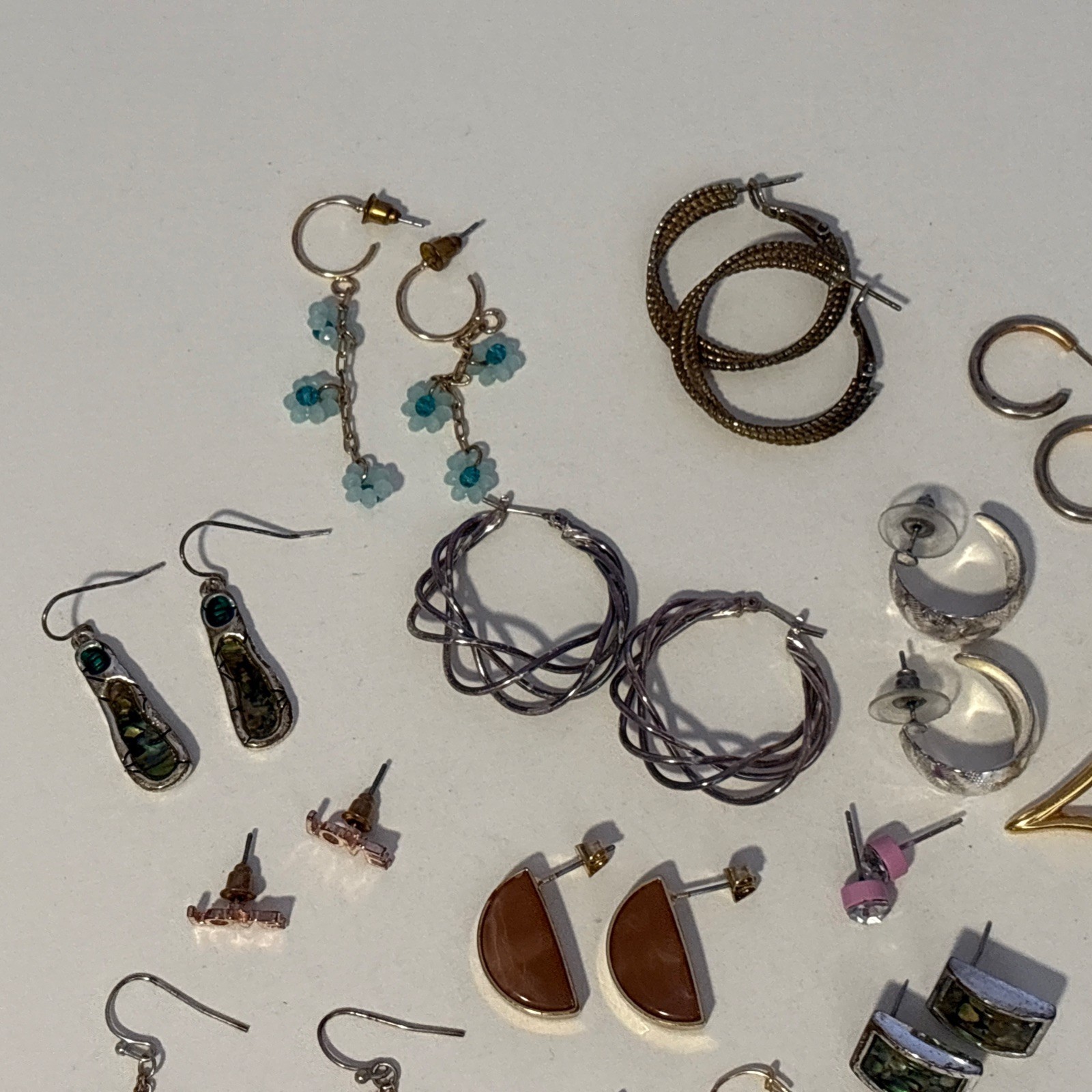 Lot of 14 pairs Pierced Earrings Silver & Gold Tone Hoops Stone Dangles Variety