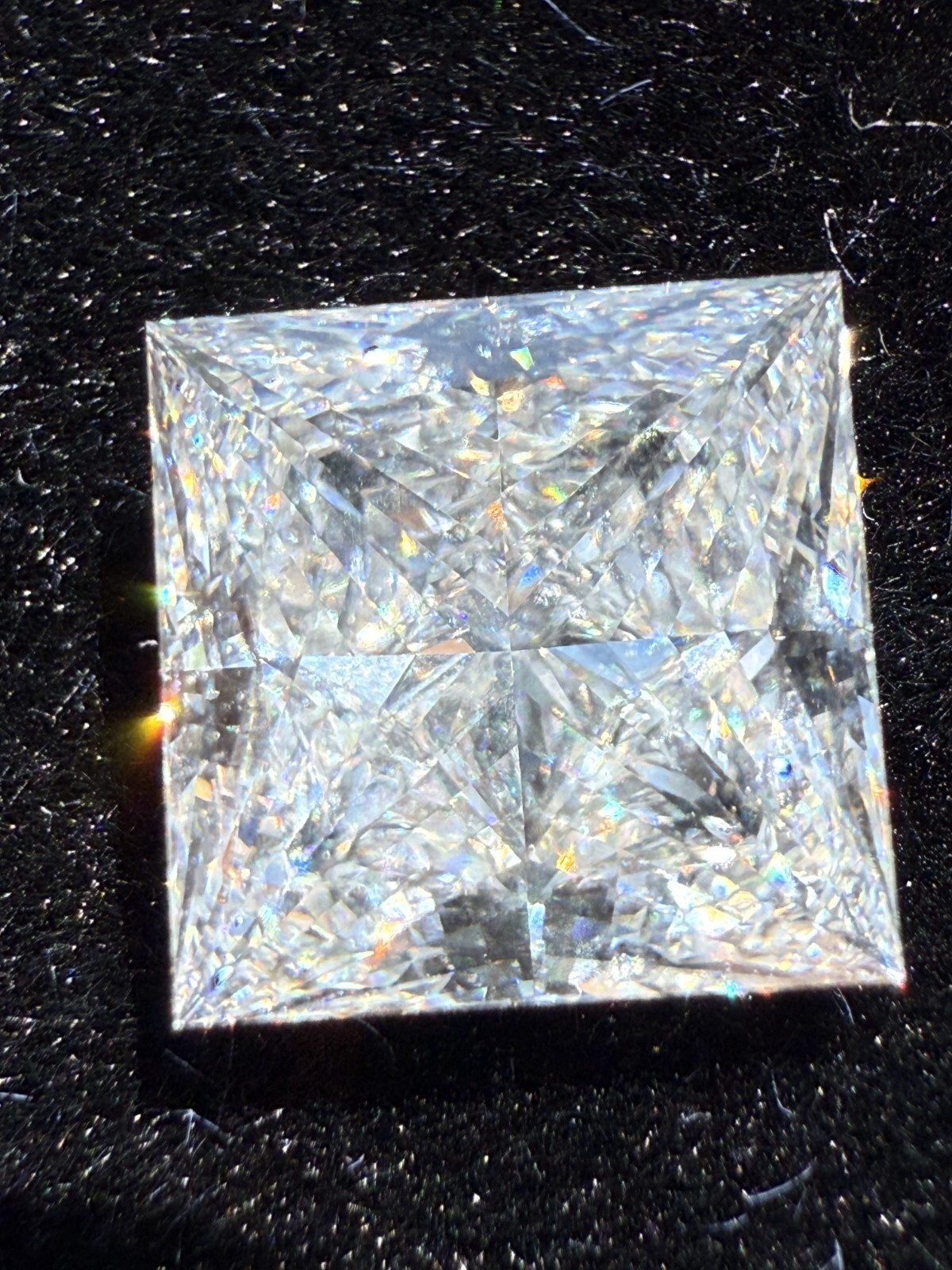 Lab Grown Princess Cut 3.35ct D/VS2 8.33mm x 8.28mm x 5.37mm