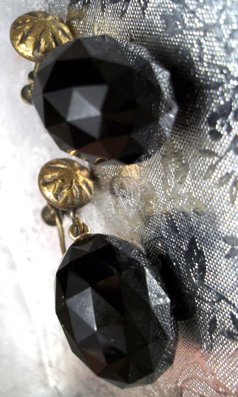 earrings french jet Mourning Jewelry rare antique victorian art nouveau Screw