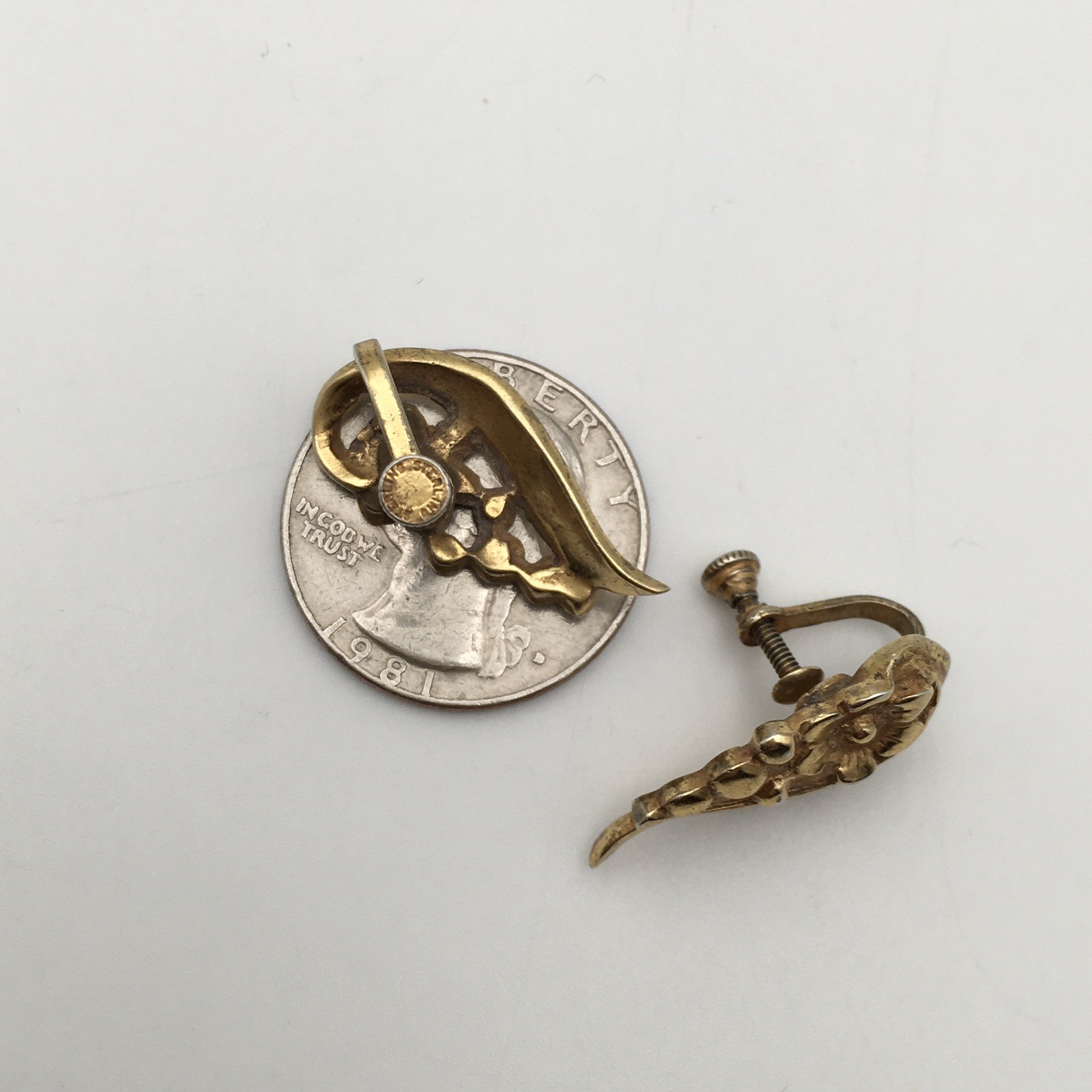 Vintage Sterling Silver Gold Dip Flower Screw Back Earrings 7g #87