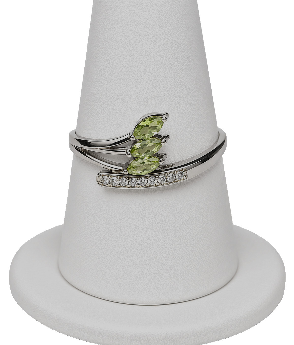 Women’s Ring Dainty Green 3 Peridot Zircon Contemporary Statement Ring (9) NEW!