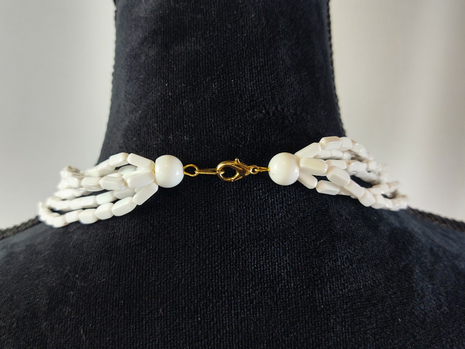 Vintage 6 Strand White & Gold Tone Bead Necklace Women’s Costume Jewelry