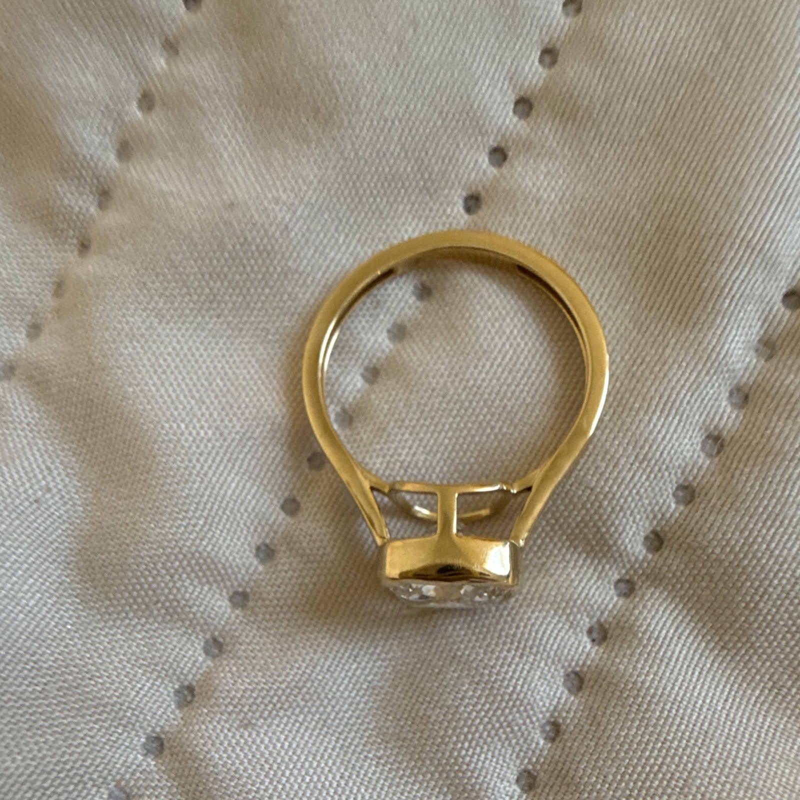 14k Yellow Gold Bezel Set 2.94ctw Lab Grown Cushion Diamond Ring Size 6.5 IGI