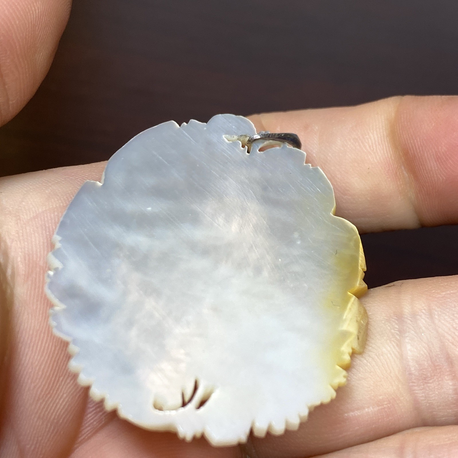 Antique Iridescent Carved MOP Shell 3 Pearls Rose Daisies Flowers Floral Pendant
