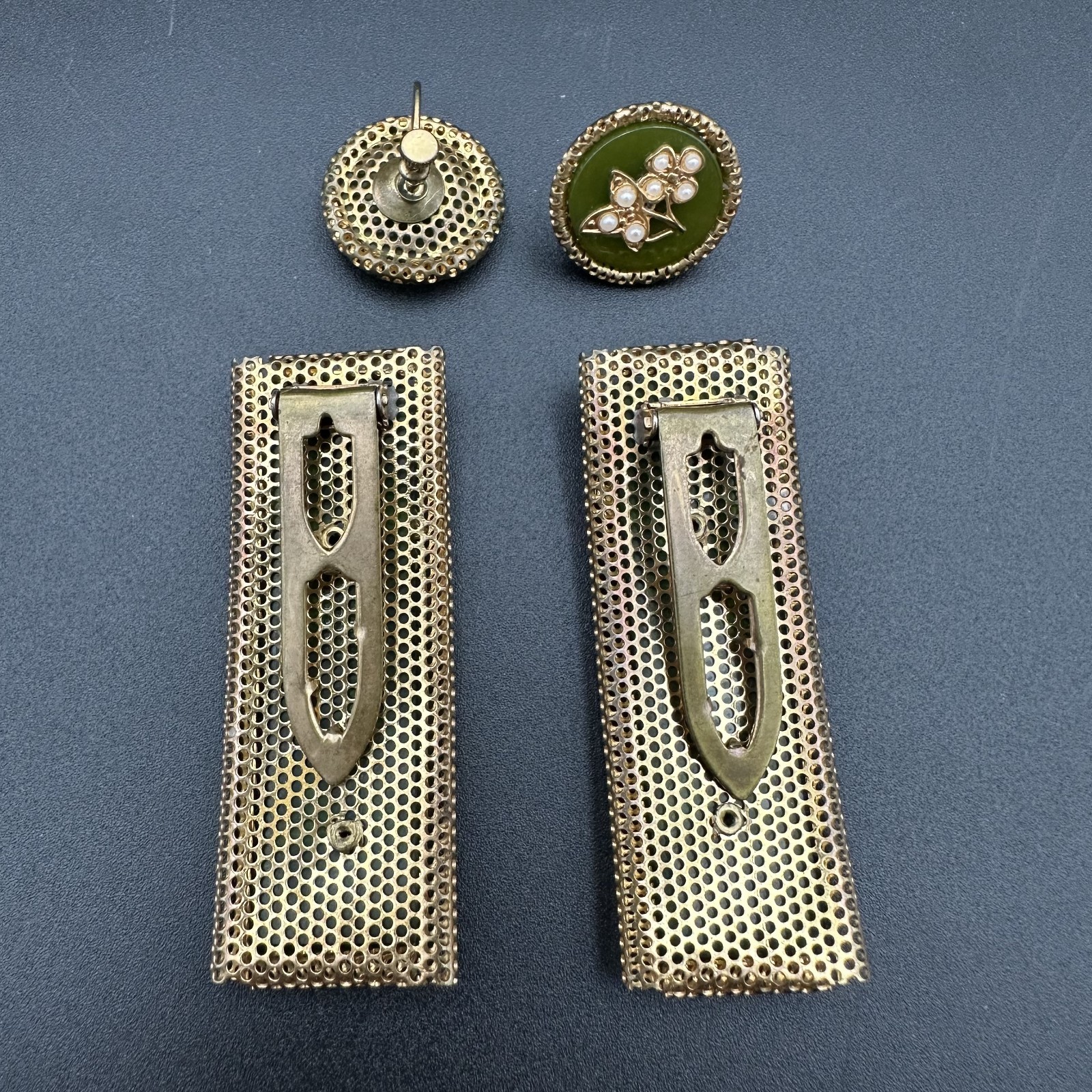 Vintage Green Lucite Gold-tone Faux Pearl Scarf Tie Dress Clip Brooch & Earrings