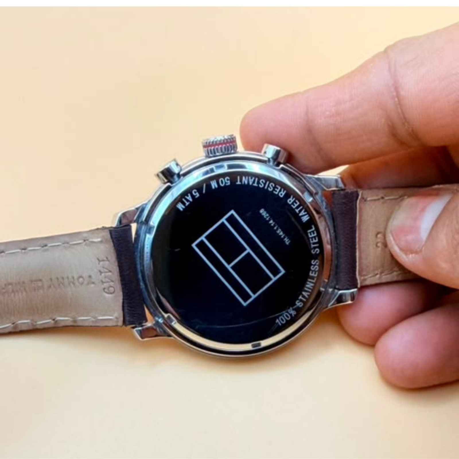 Tommy Hilfiger Men’s Date Watch 11790858, Original Strap – Excellent Condition
