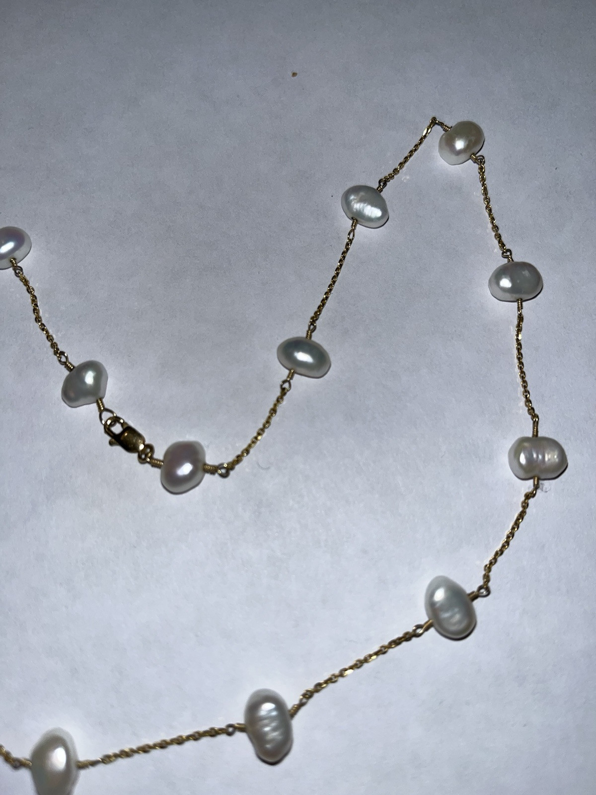 Stunning 14K gold 18″ pearl station necklace heavy 8.8 Grams.
