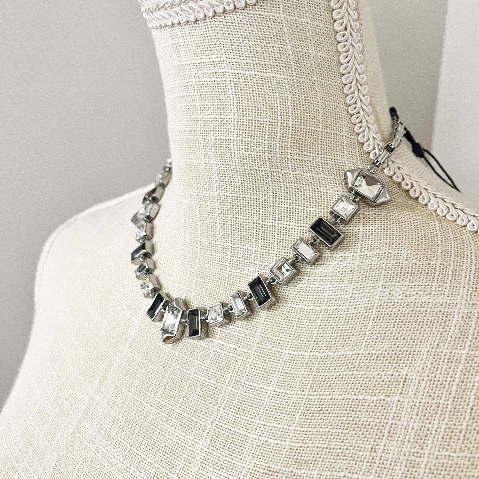 NEW White House Black Market WHBM Art Deco Black Crystal Statement Necklace