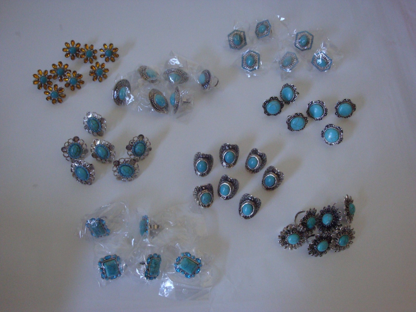Wholesale Lot of 12 Turquoise Fashion Rings ~ Adjustable ~ Fit Sizes 6 to 10
