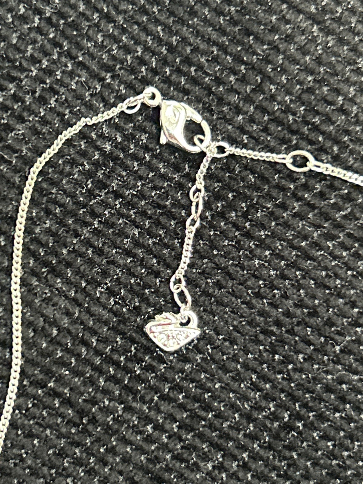 Swarovski Pave Rhinestone Infinity Circle Round Pendant Necklace 15” Signed