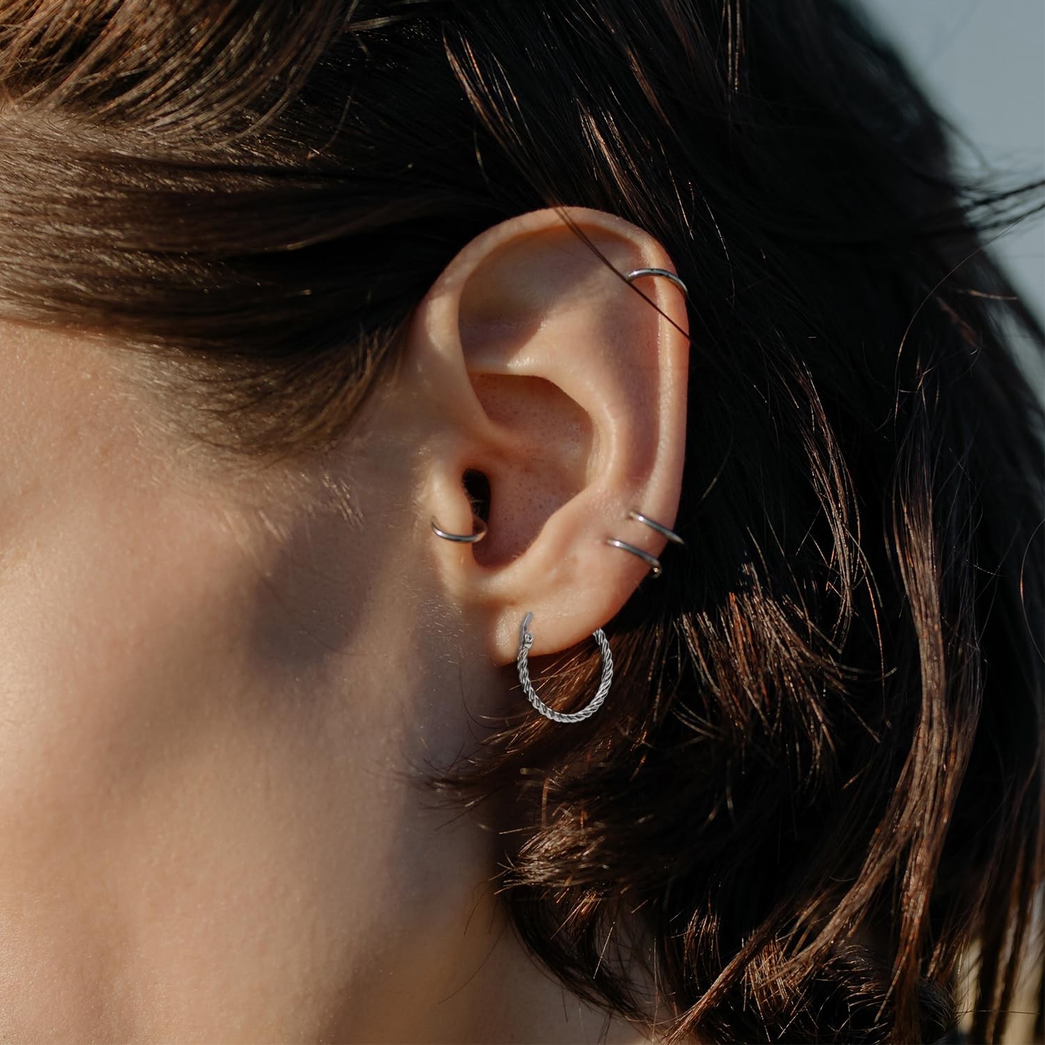 Earring for Women Cable Hoop Light-Weight Twisted 25 millimeters, silver