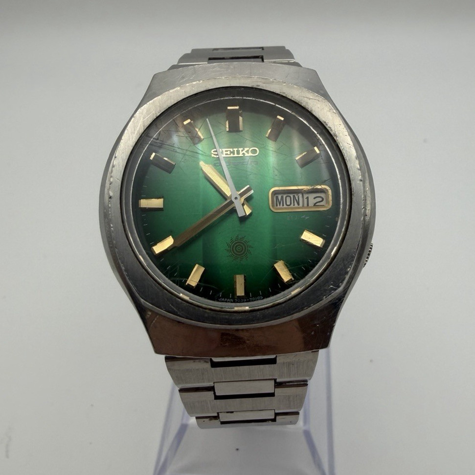 Vintage Seiko Debonair Automatic Green Dial Day Date Stainless Steel Watch