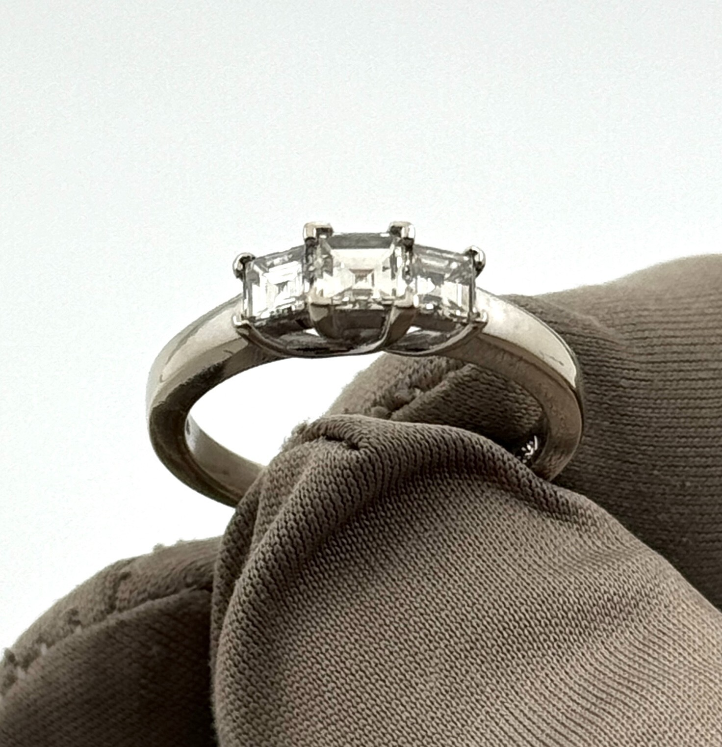 14K .585 White Gold Three Stone Princess Cut Diamonds .86Ct Ring Sz 6