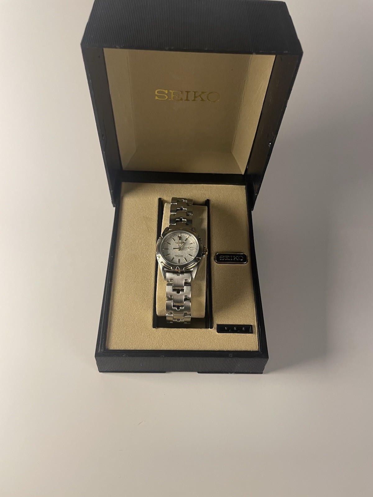 Seiko Perpetual Calendar Quartz Dress Watch Silver Dial Two-Tone Bracelet Box