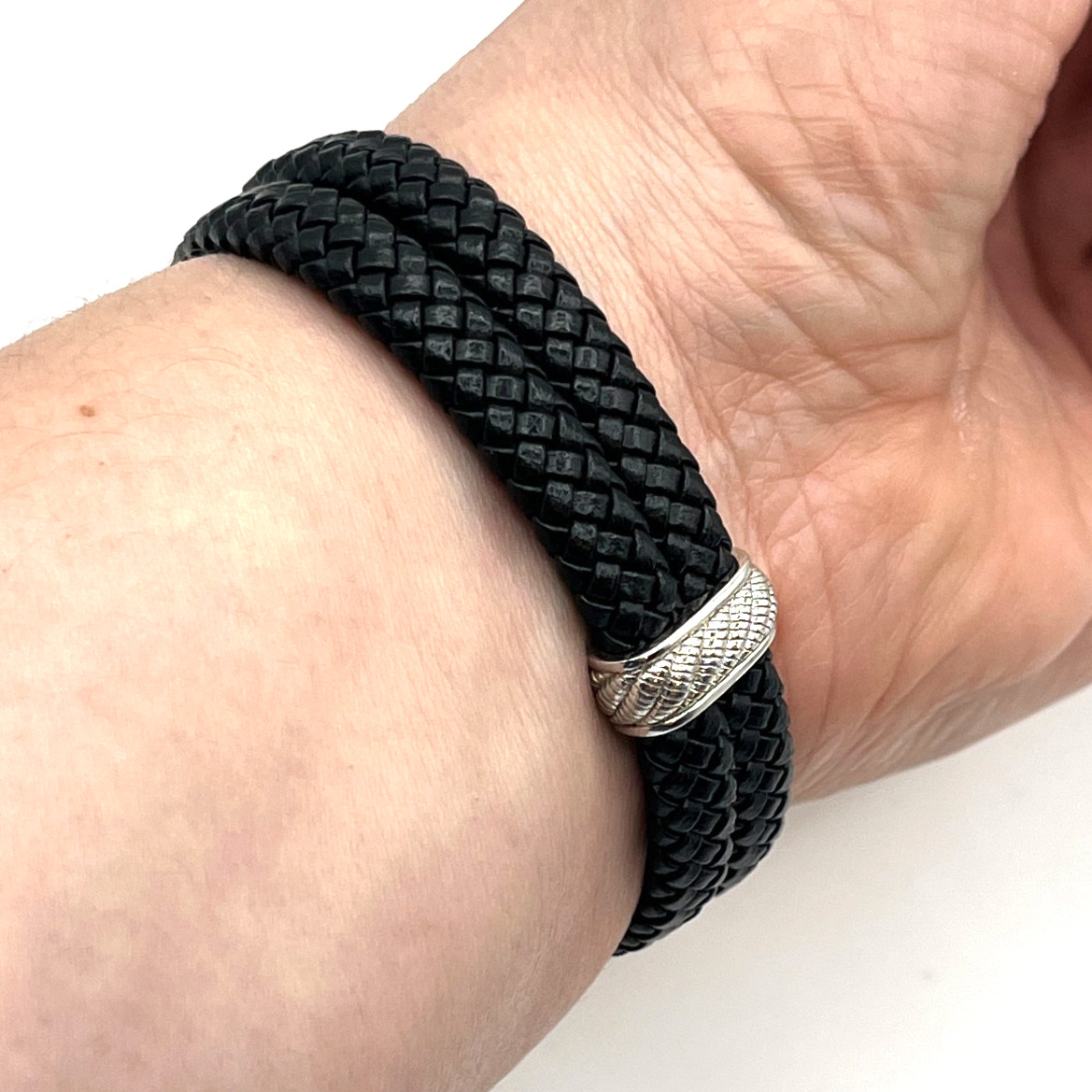 Judith Ripka Bracelet Sz 6.5 Link Black Leather CZ Sterling 925 Push Lock Latch