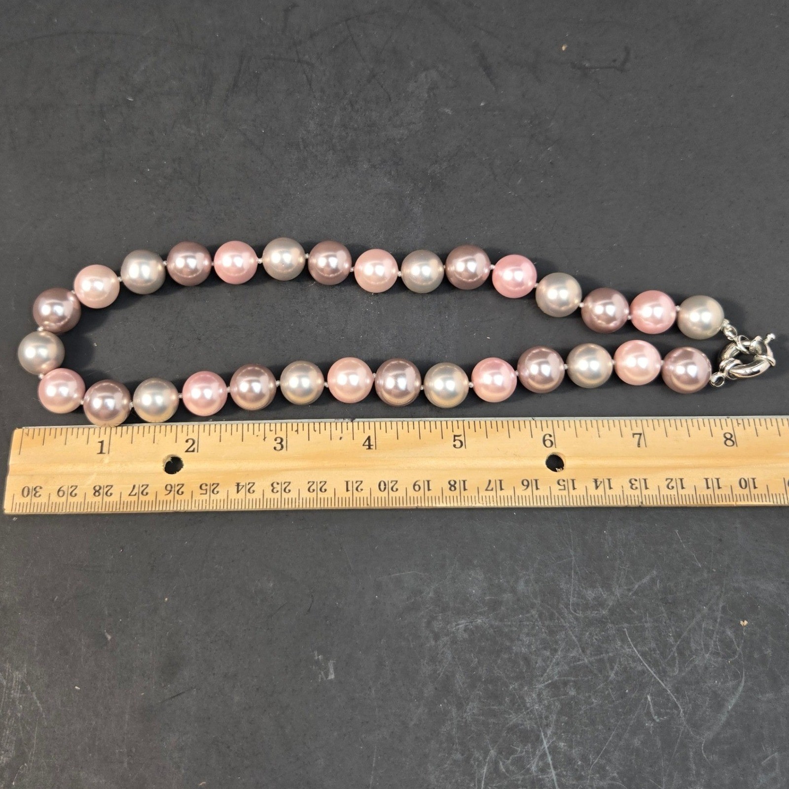 Pink Mauve Cream Faux Pearl Knotted Necklace Silver Tone Spring Clasp 16.5 In