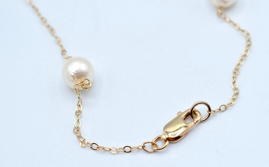 Vintage 14k Gold & White Pearl Necklace – 10 Pearls ~6.9mm – 16.25″ – 5.5g
