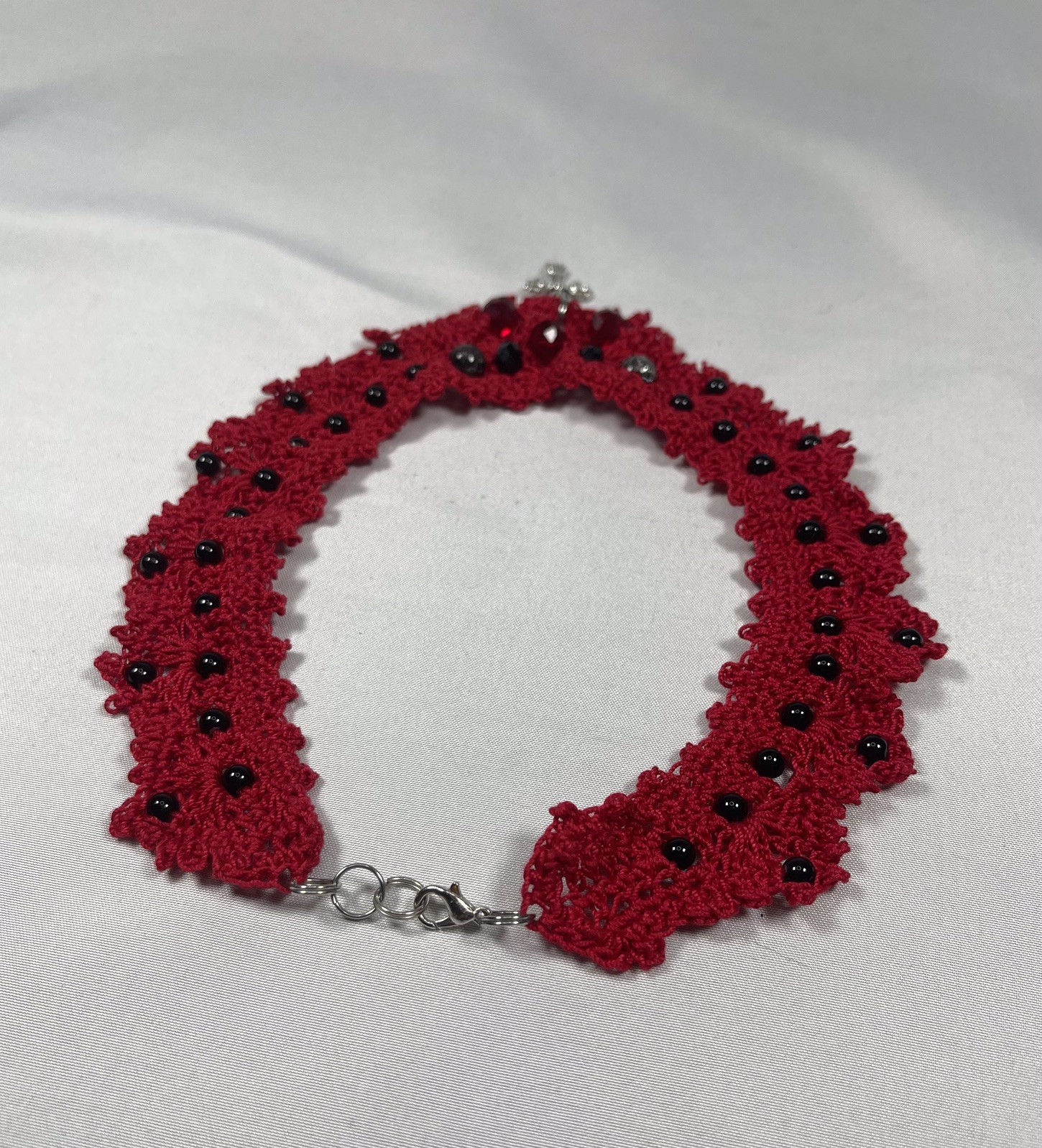 Vintage Handmade Goth Crochet Red & Black Choker Necklace by Odythia