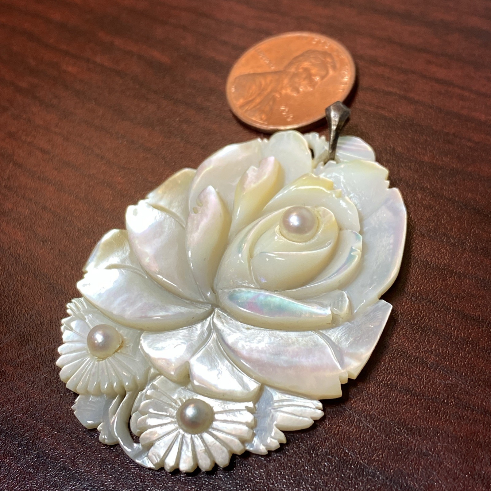Antique Iridescent Carved MOP Shell 3 Pearls Rose Daisies Flowers Floral Pendant